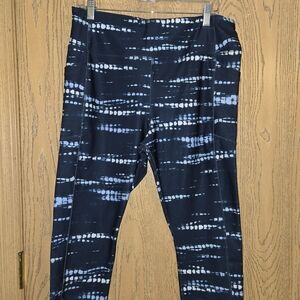 Avia Dark Blue and White Cropped Leggings